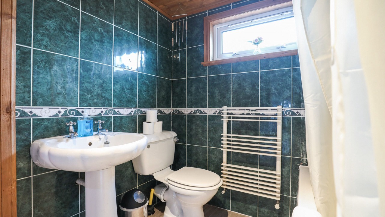 Photo of Bathroom in Gilmerton
