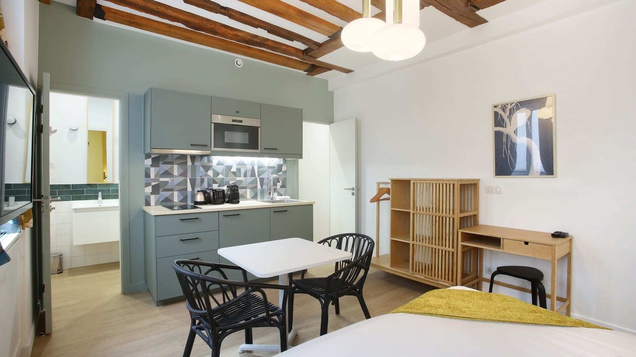 Photo of Others in Quartier du Faubourg-Montmartre