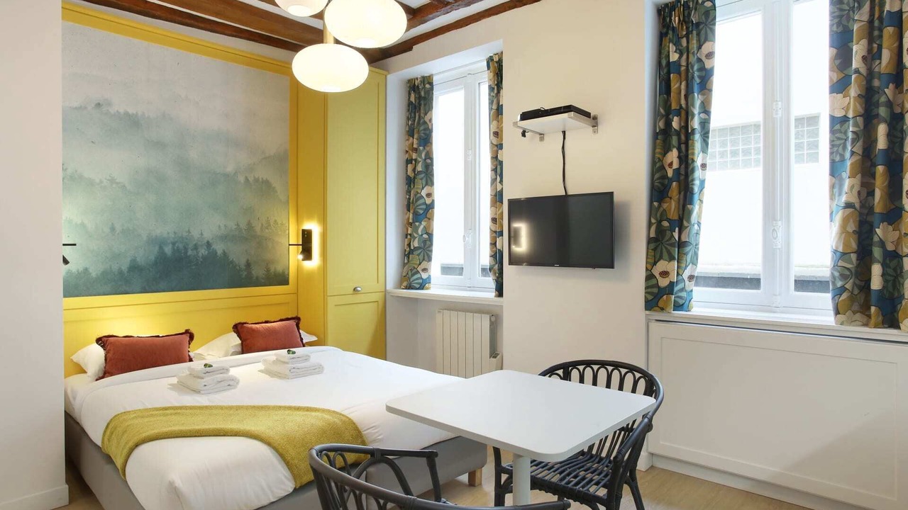 Photo of Bedroom in Quartier du Faubourg-Montmartre