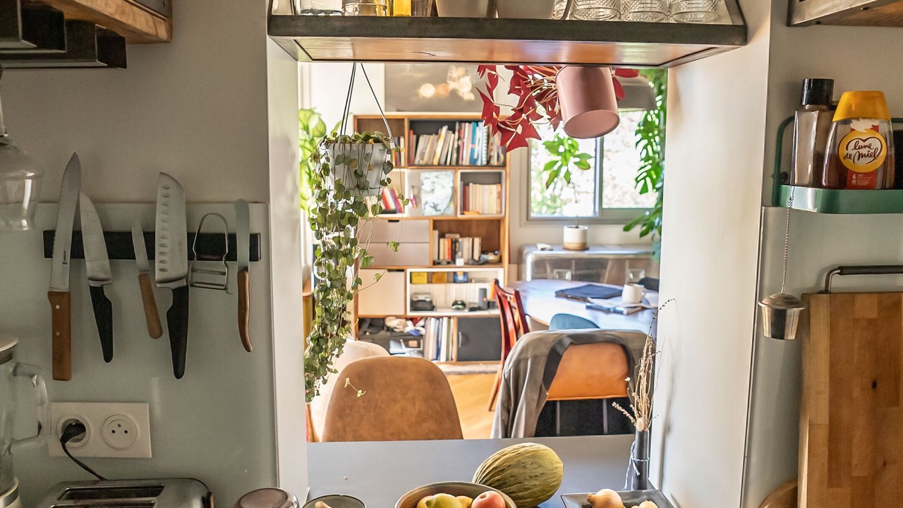 Photo of Kitchen in Combat