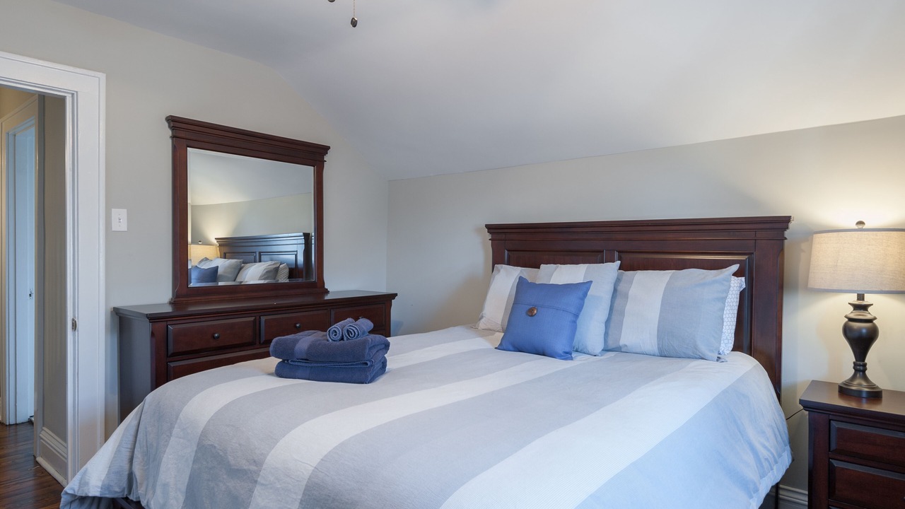 Photo of Bedroom in Tower Grove South