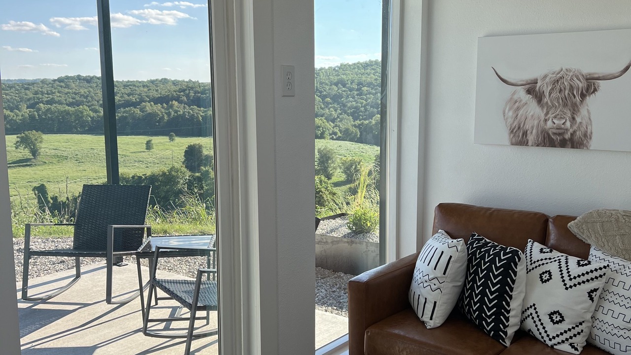 Photo of Livingroom in King's River Township