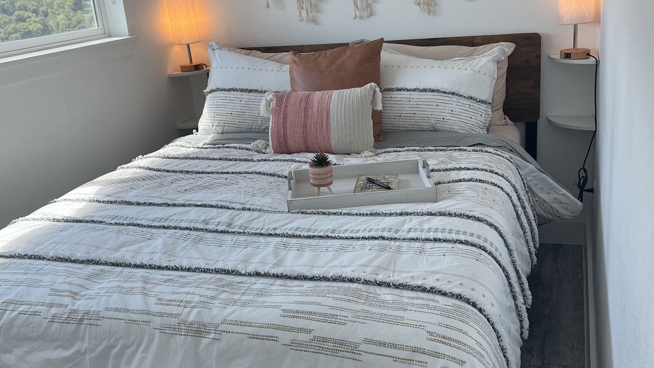 Photo of Bedroom in King's River Township