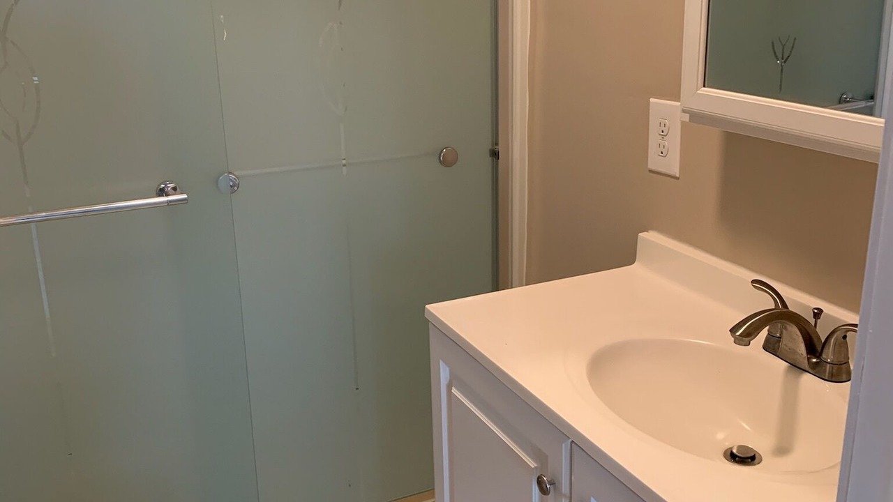 Photo of Bathroom in Bean Station