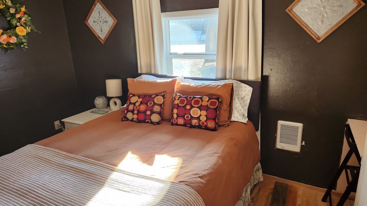 Photo of Bedroom in Hot Springs