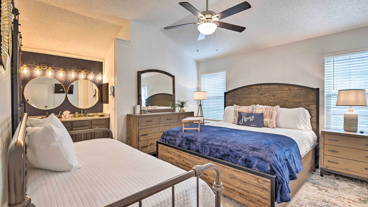 Photo of Bedroom in North San Antonio - SAT