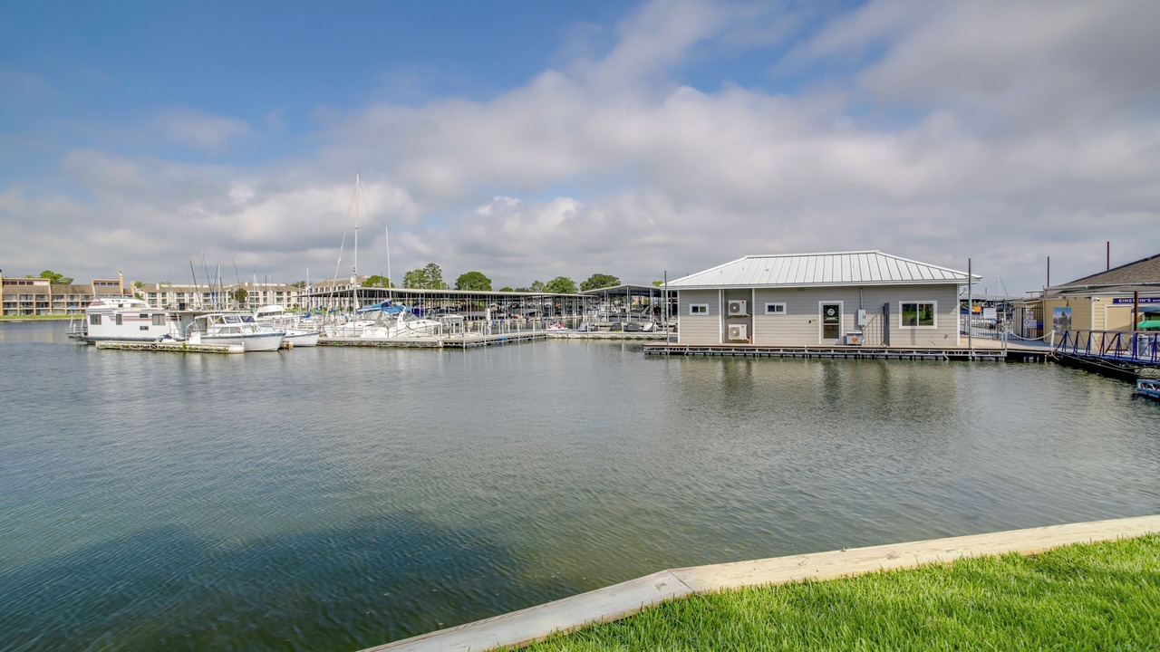 Photo of Others in Walden on Lake Conroe