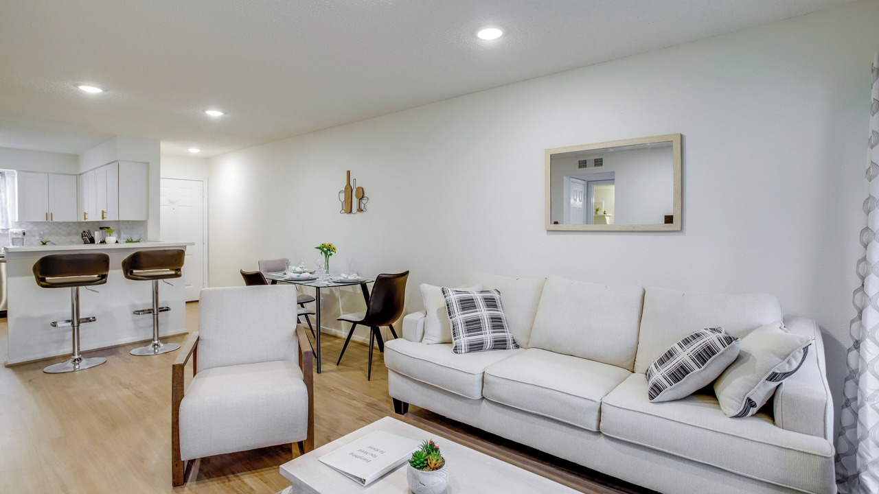 Photo of Livingroom in Walden on Lake Conroe