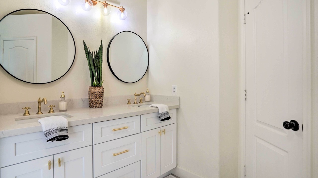 Photo of Bathroom in Paradise Valley Village