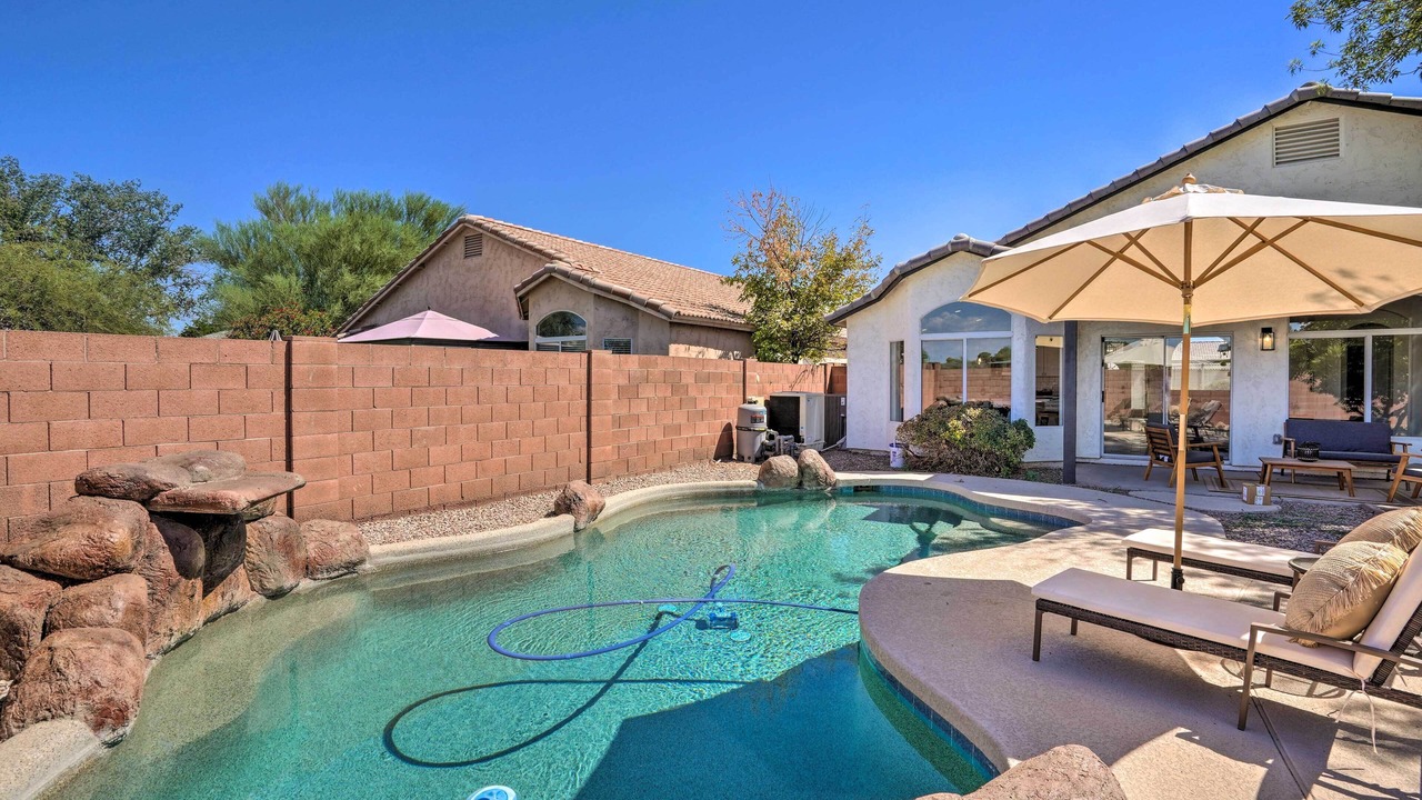 Photo of Outdoor in Paradise Valley Village