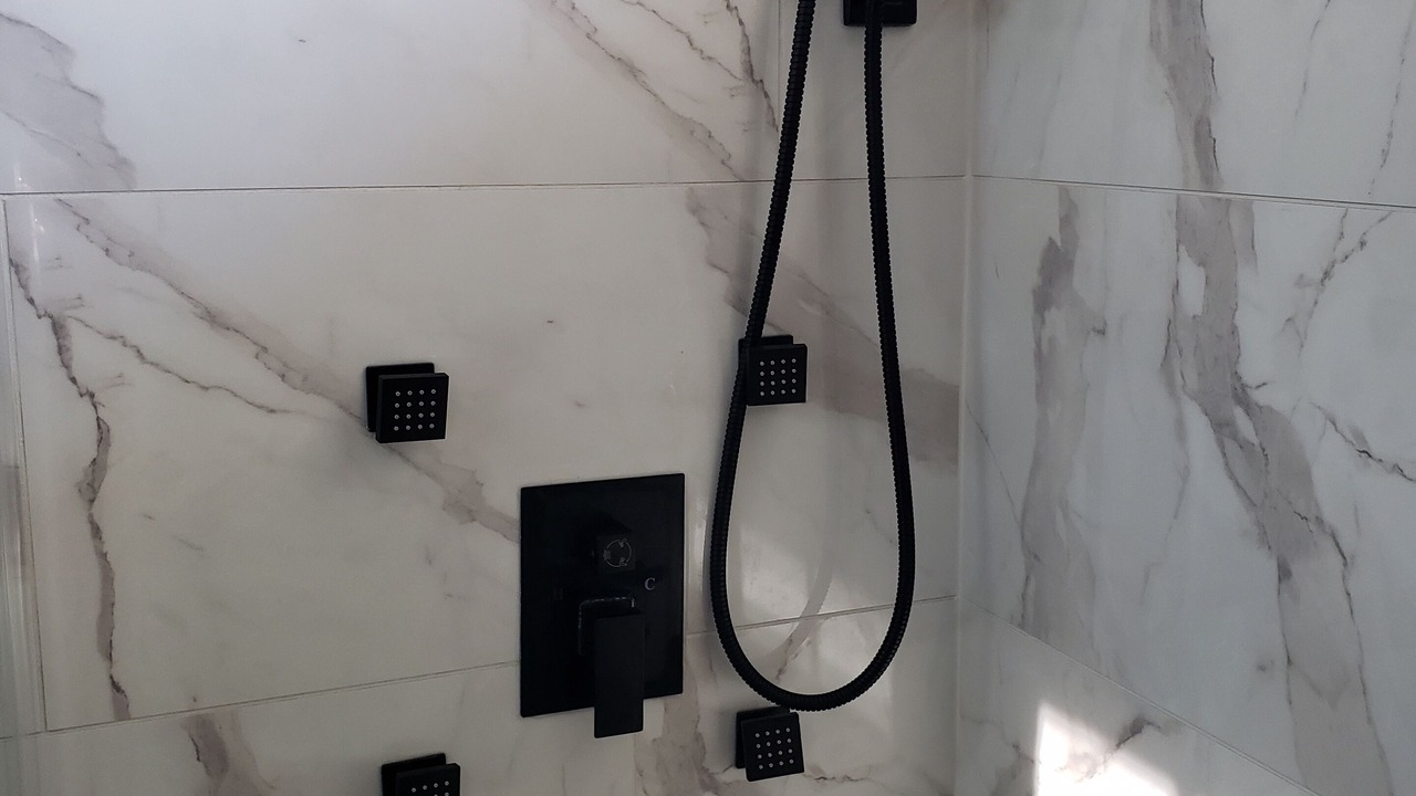 Photo of Bathroom in Rosewood
