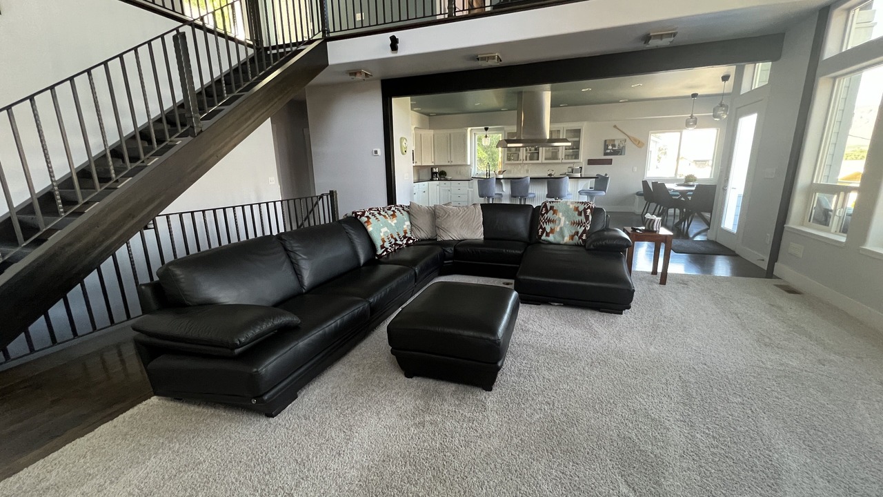 Photo of Livingroom in Oroville