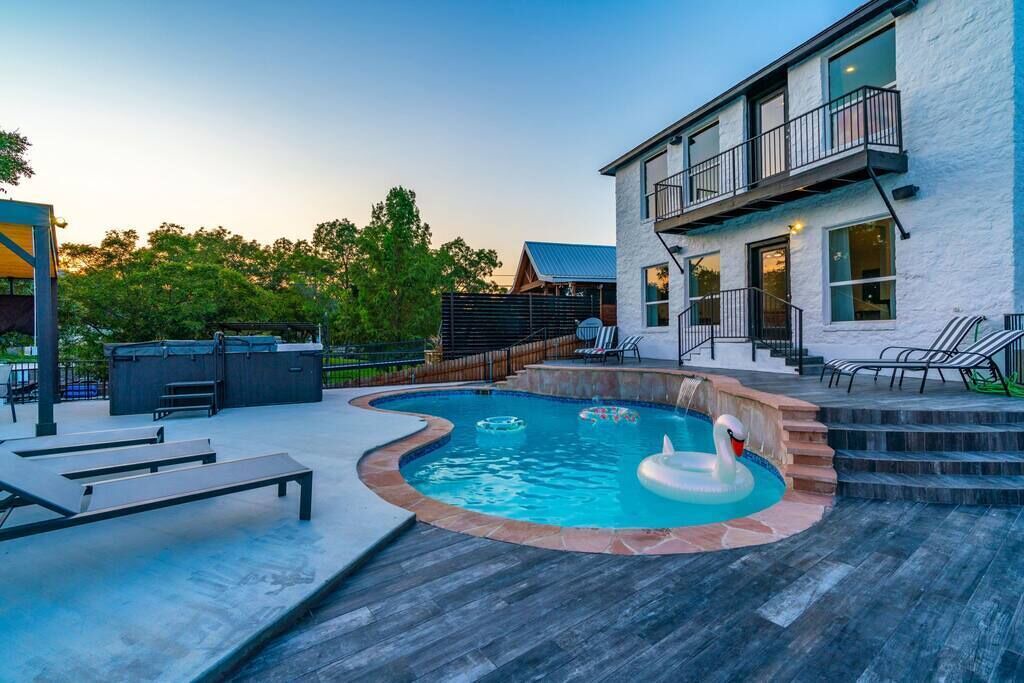 Photo of Outdoor in Kingsland