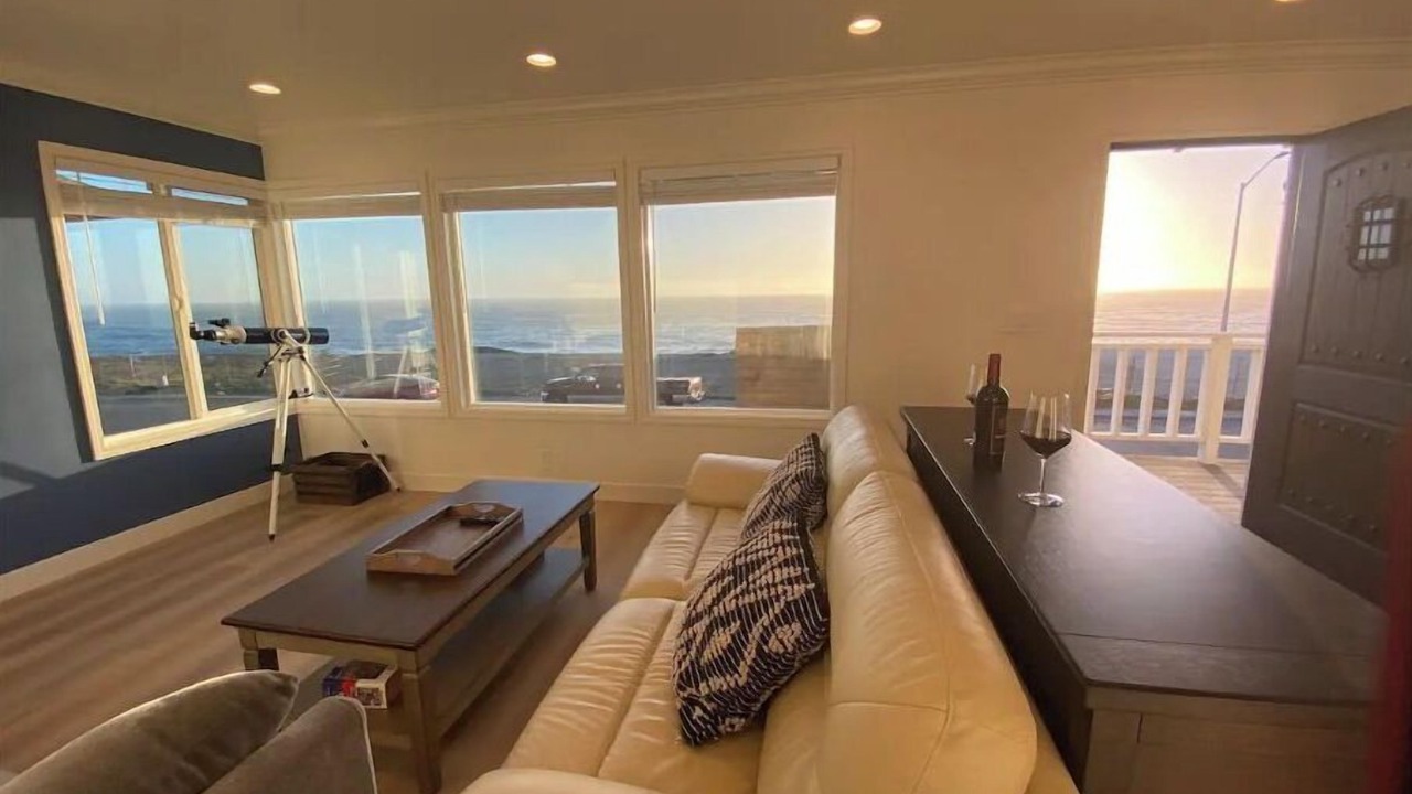 Photo of Bedroom in Edgemar - Pacific Manor