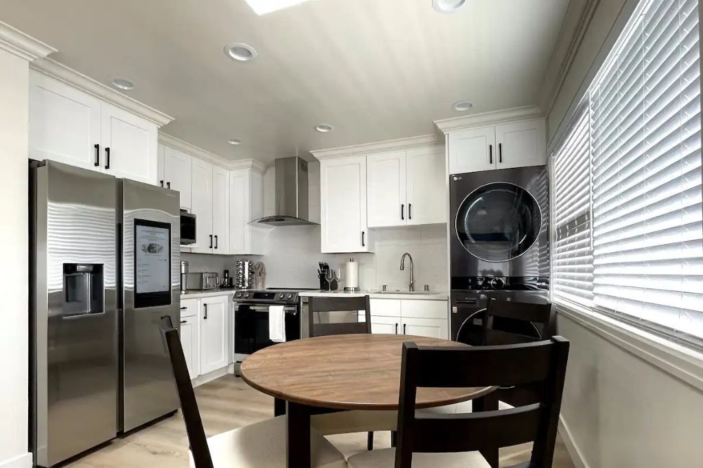 Photo of Bedroom in Edgemar - Pacific Manor