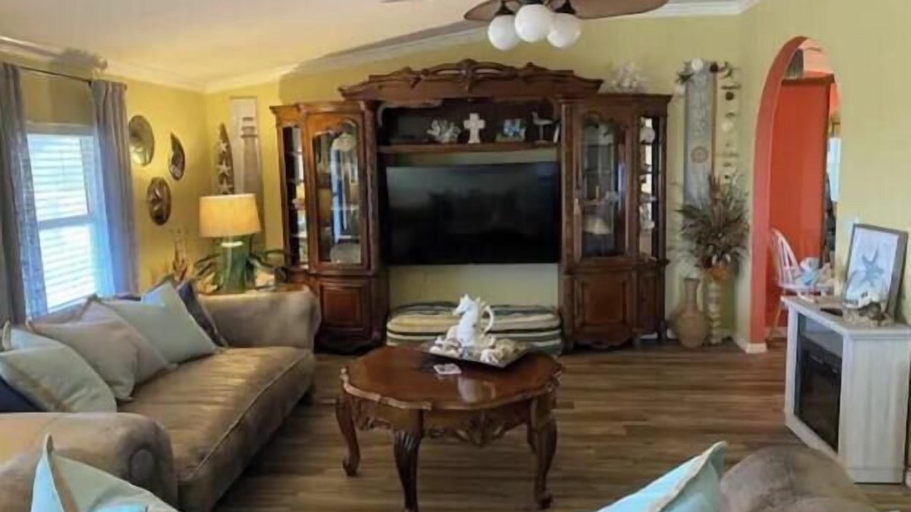 Photo of Livingroom in Port Bolivar