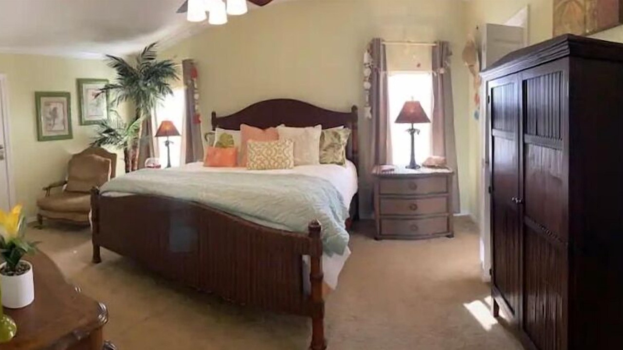 Photo of Bedroom in Port Bolivar