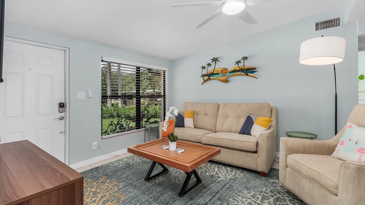 Photo of Livingroom in East Naples
