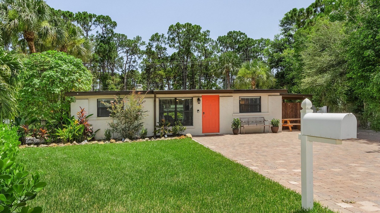 Photo of Outdoor in East Naples