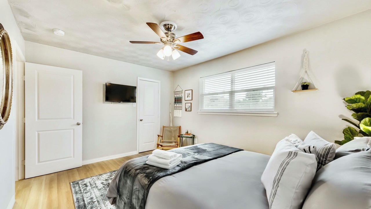 Photo of Bedroom in Old East Dallas
