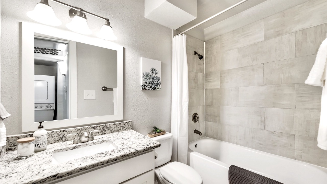 Photo of Bathroom in Old East Dallas