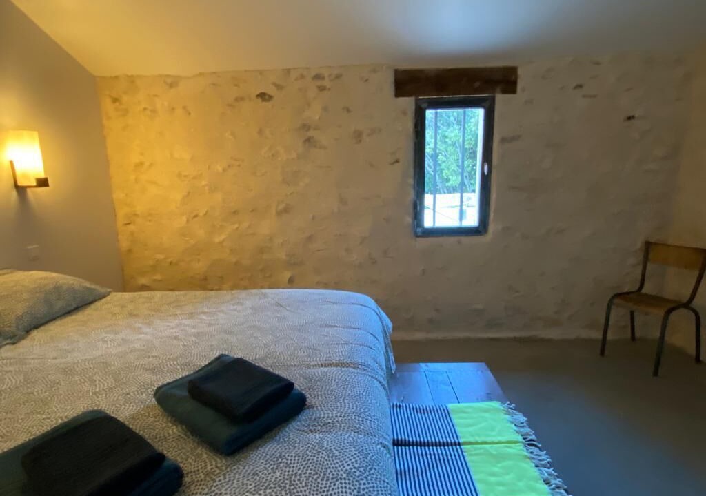 Photo of Bedroom in Murs