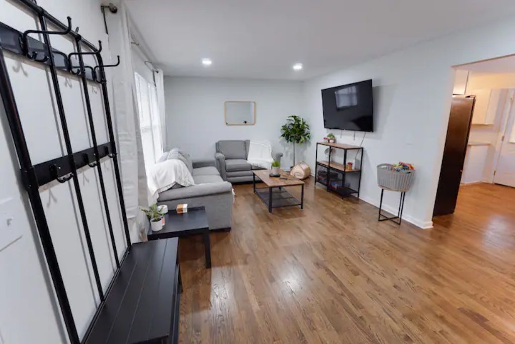 Photo of Livingroom in Merriam