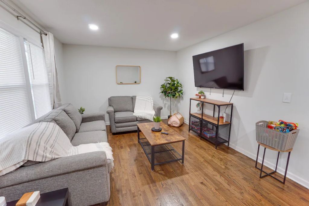 Photo of Livingroom in Merriam