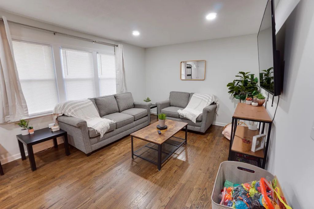 Photo of Livingroom in Merriam