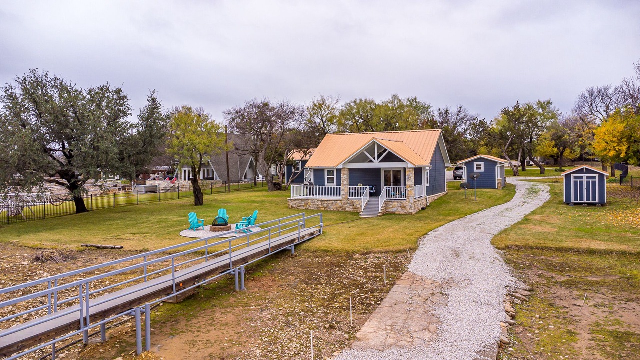 Photo of Outdoor in Graford