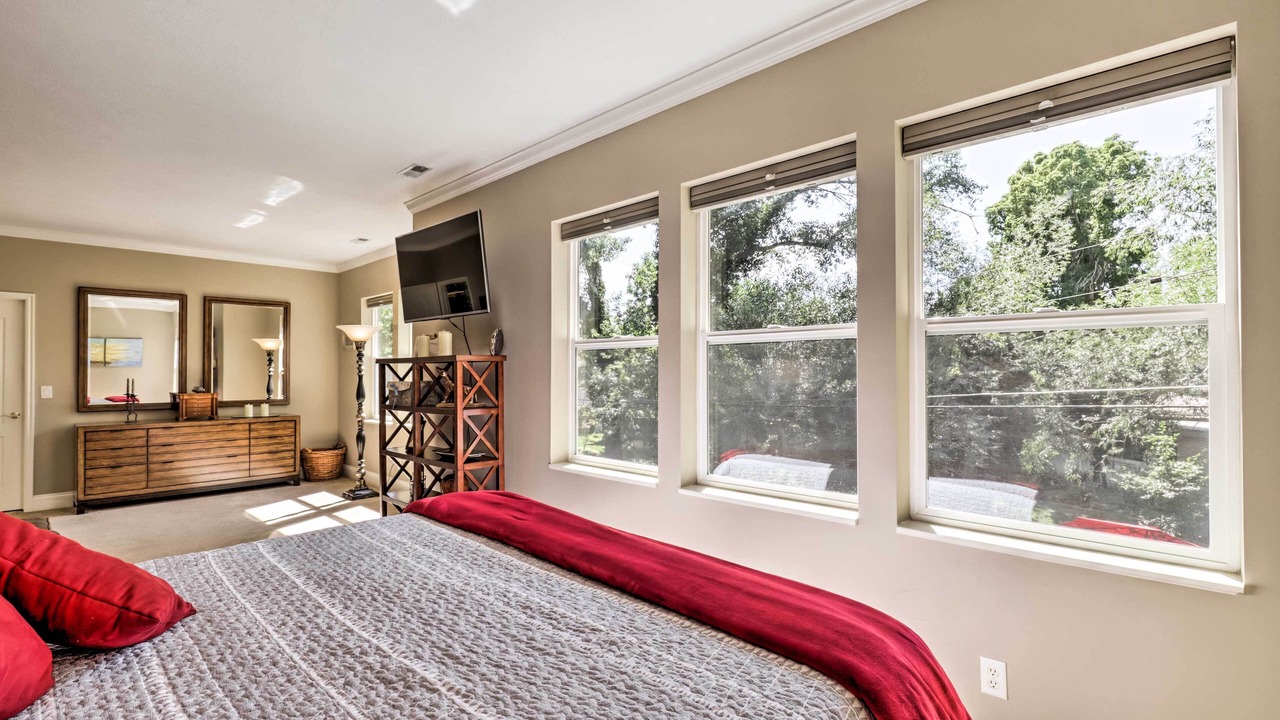 Photo of Bedroom in Millcreek