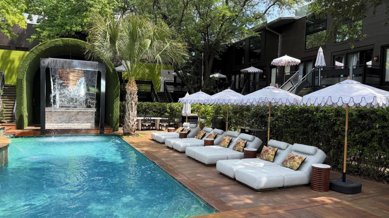 Photo of Outdoor in Peak's Suburban Addition
