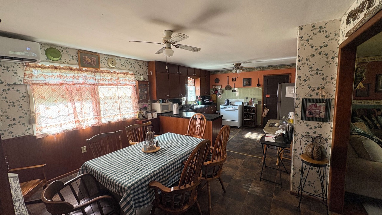 Photo of Others in Pomona