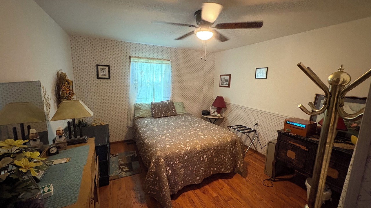 Photo of Bedroom in Pomona
