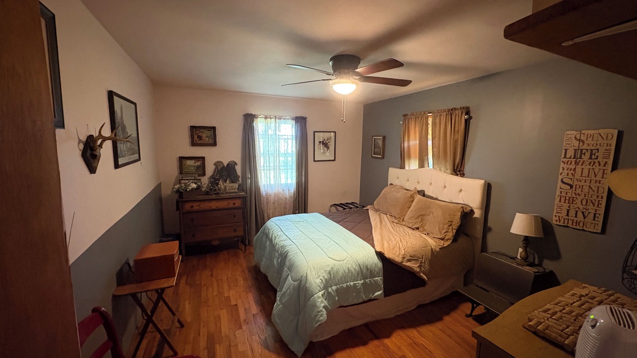 Photo of Bedroom in Pomona