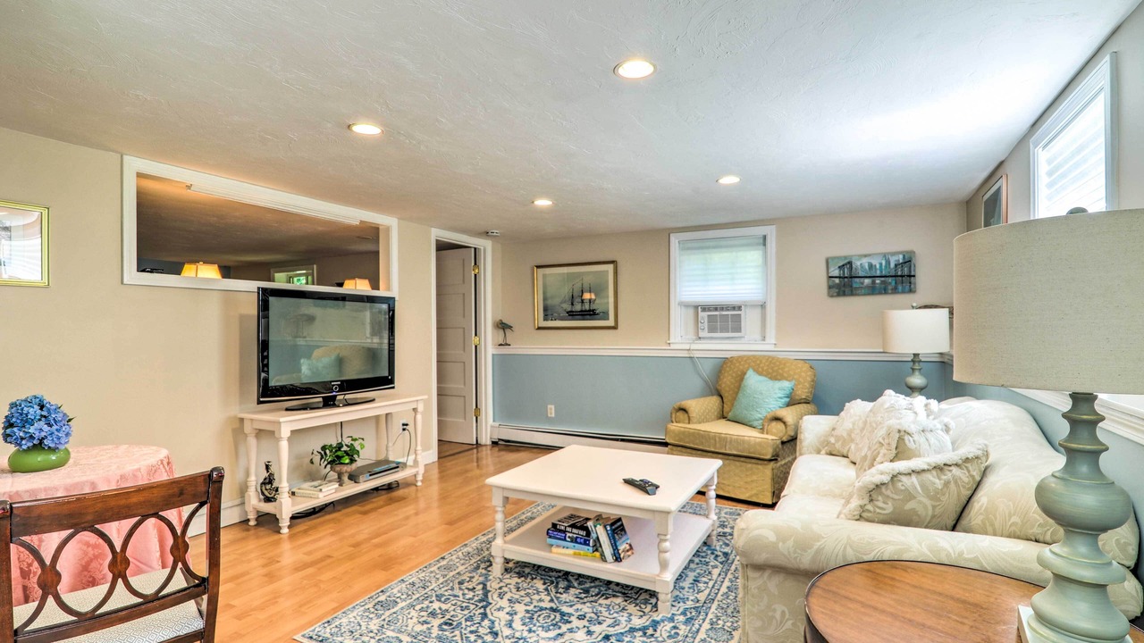 Photo of Others in Bourne