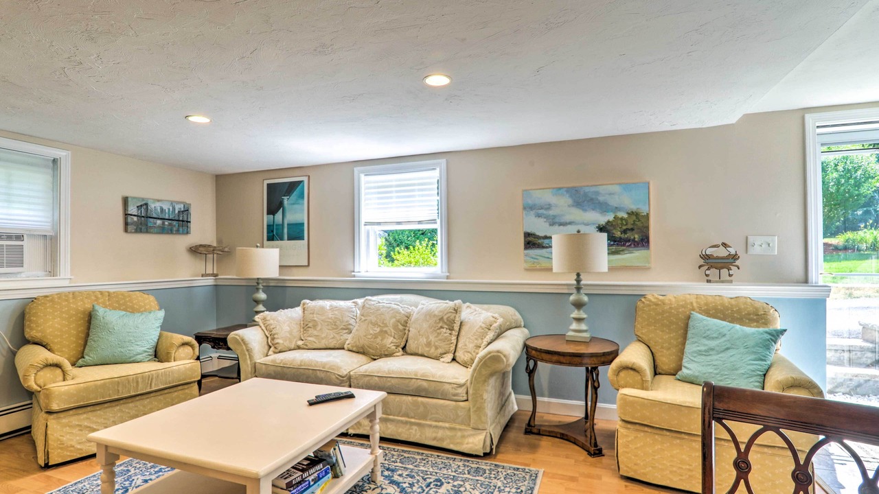 Photo of Livingroom in Bourne