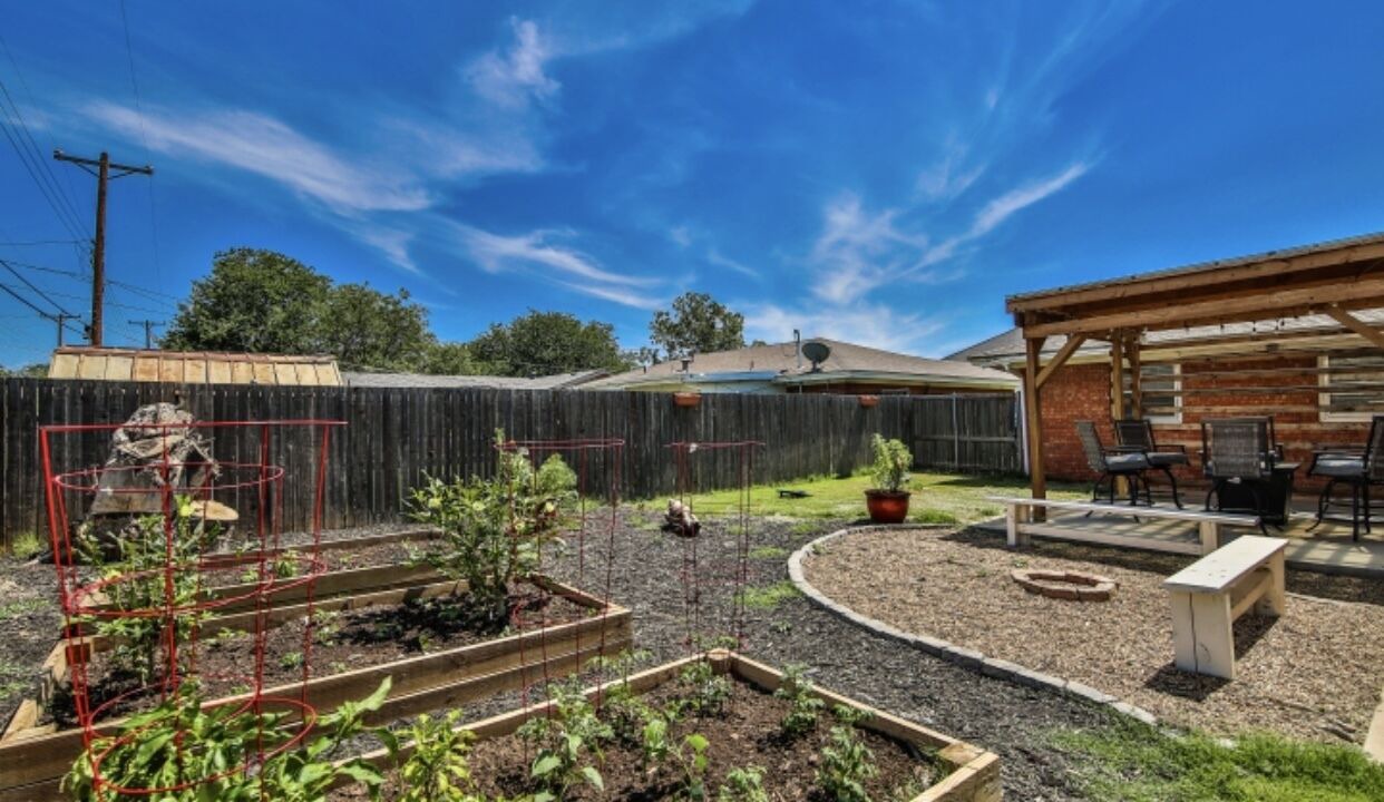 Photo of Outdoor in North by Northwest