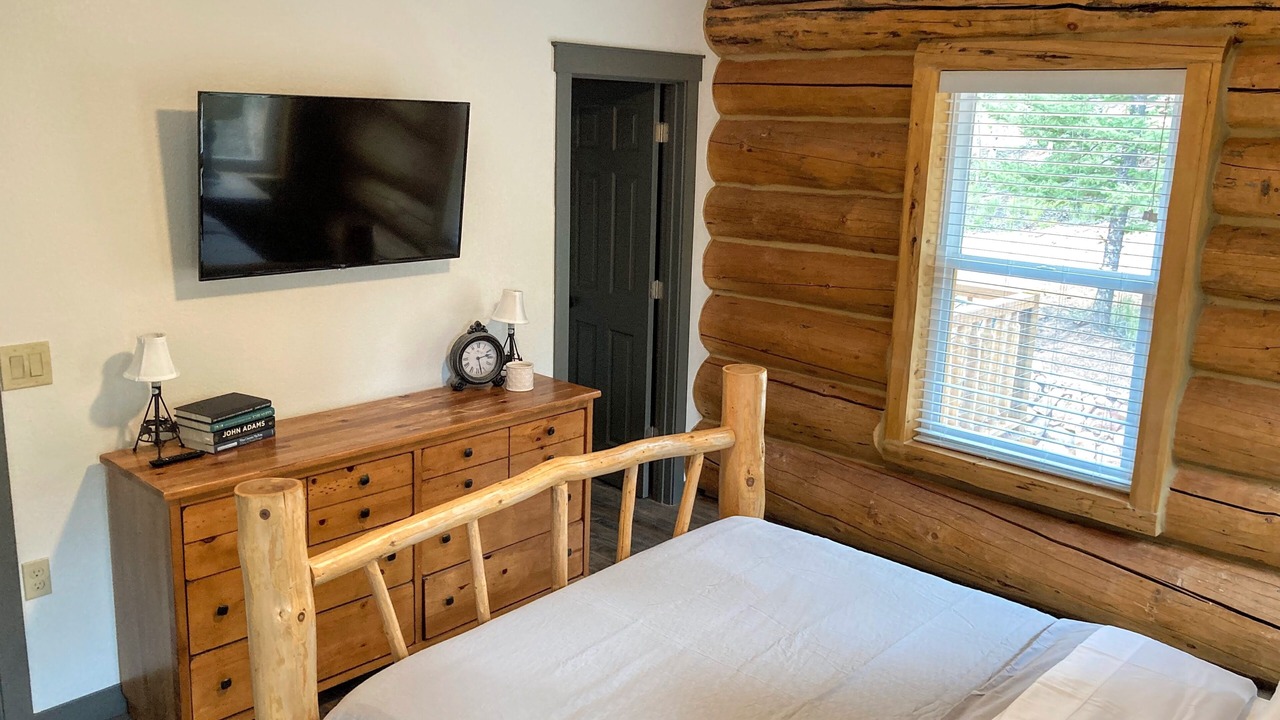 Photo of Bedroom in Spring Valley