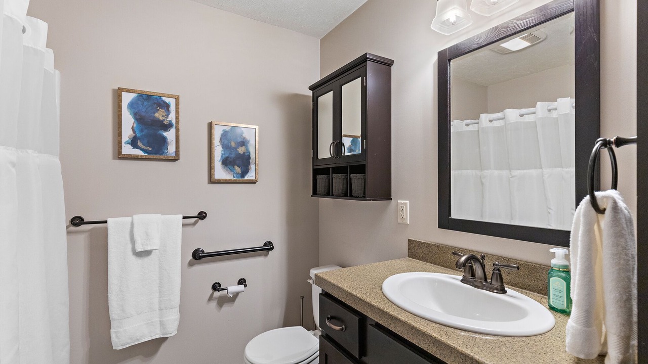 Photo of Bathroom in Hutchinson