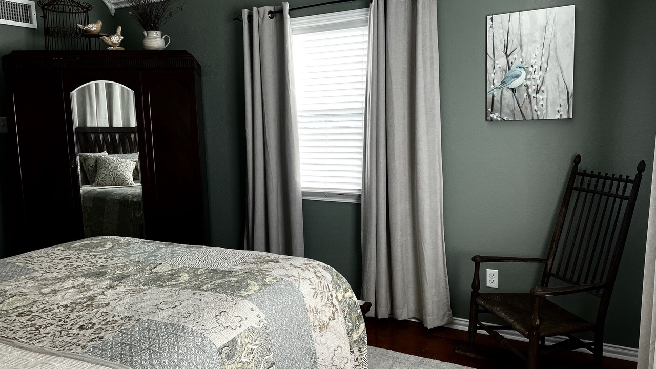 Photo of Bedroom in Coldspring