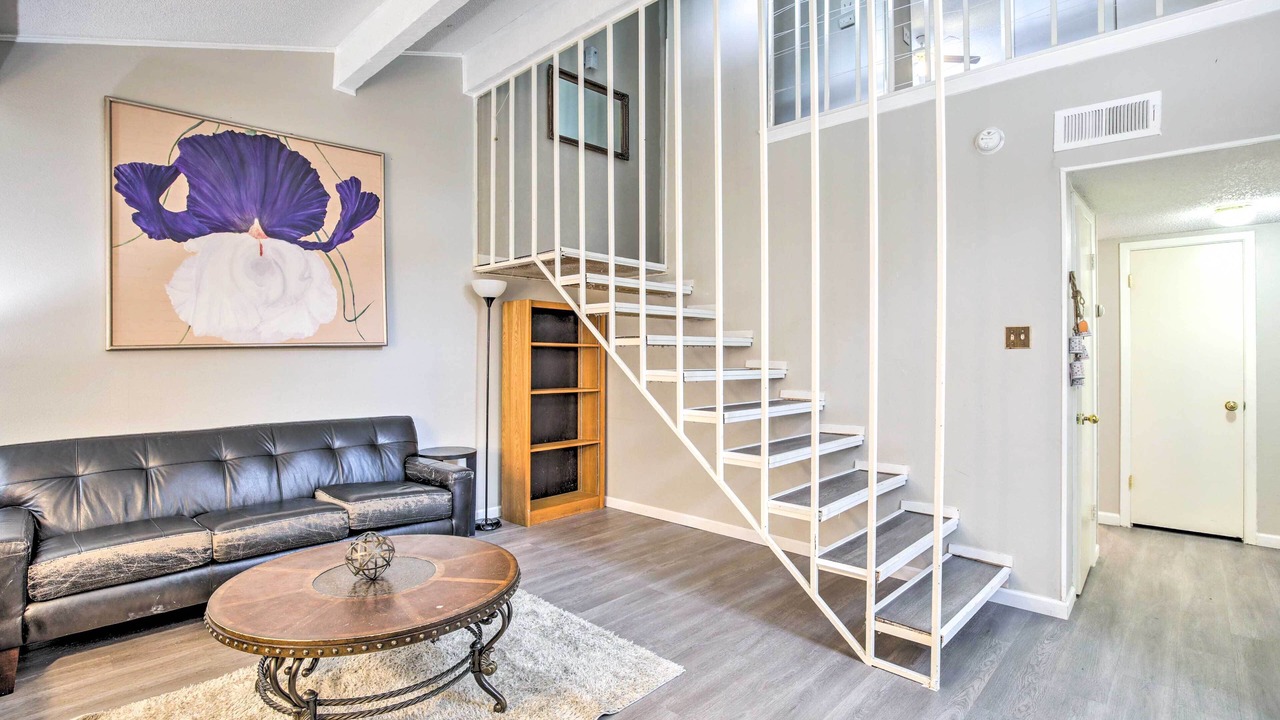 Photo of Livingroom in North Dallas