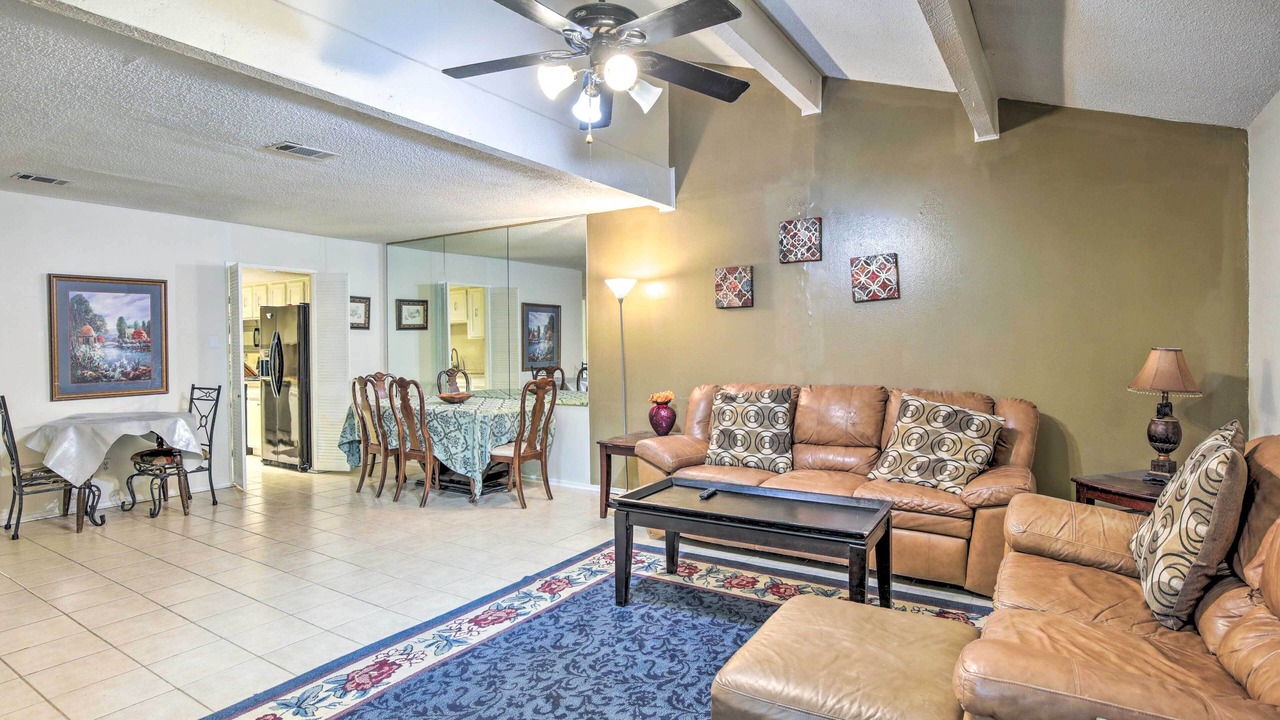 Photo of Livingroom in North Dallas