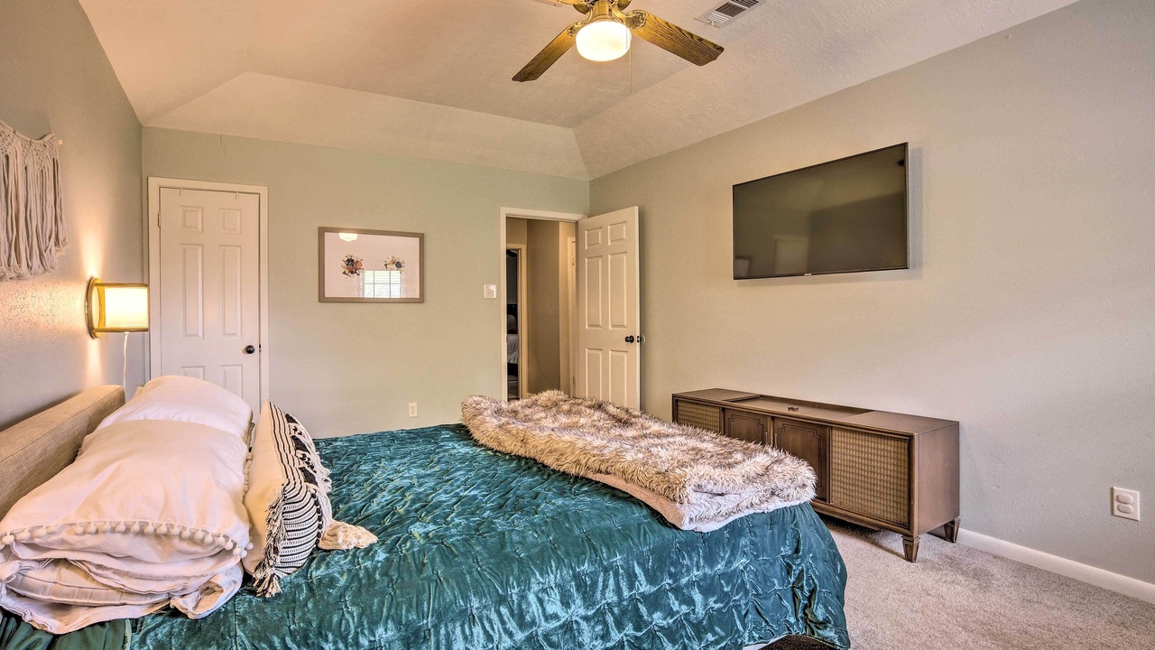 Photo of Bedroom in Wheeler Ridge