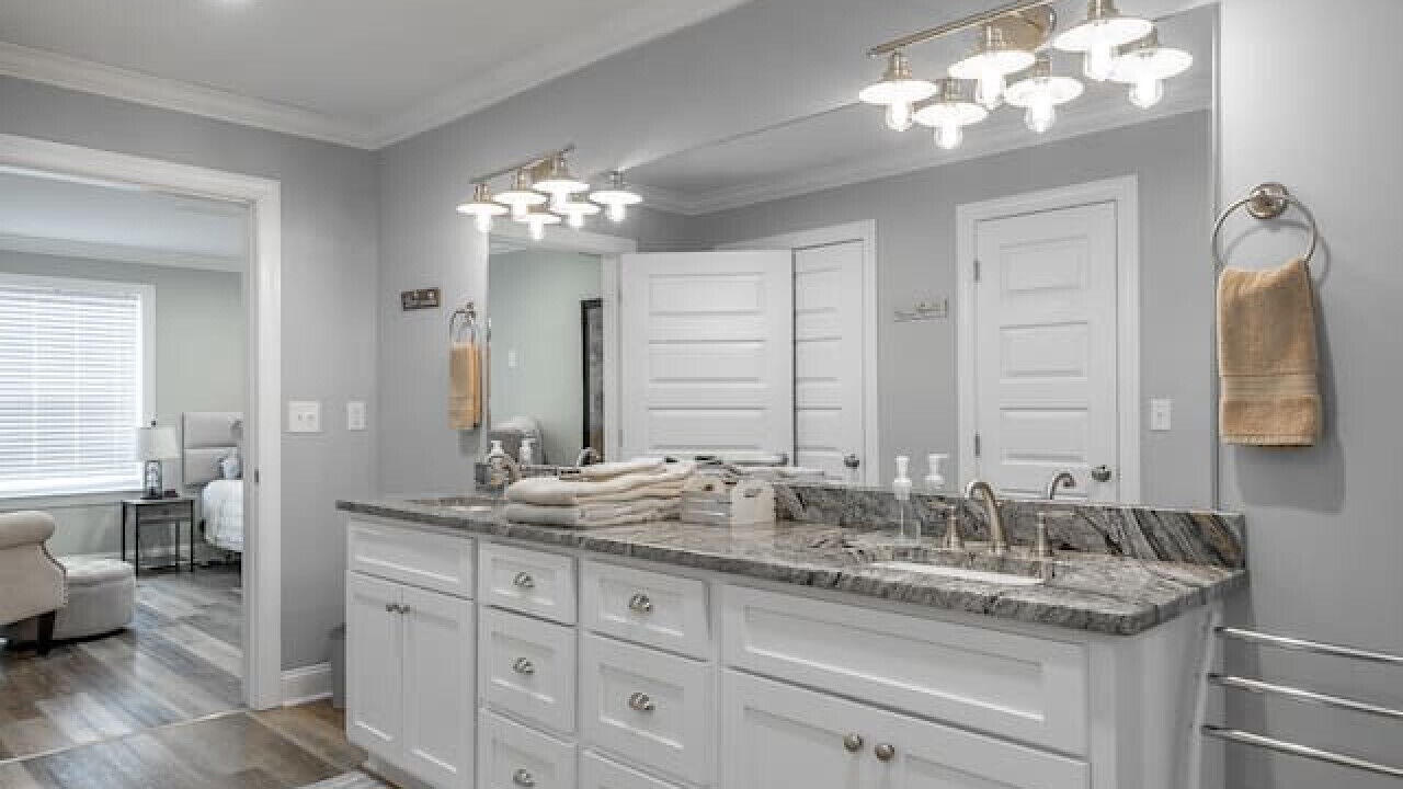 Photo of Bathroom in Lookout Mountain