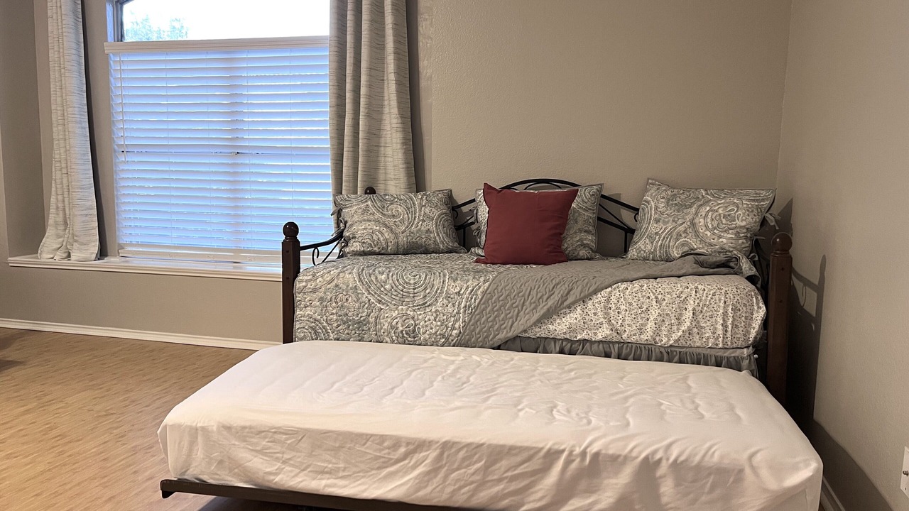 Photo of Bedroom in Lewisville