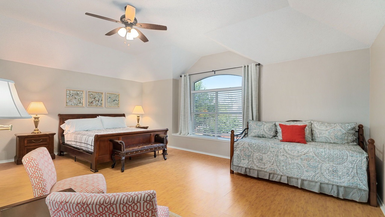 Photo of Bedroom in Lewisville