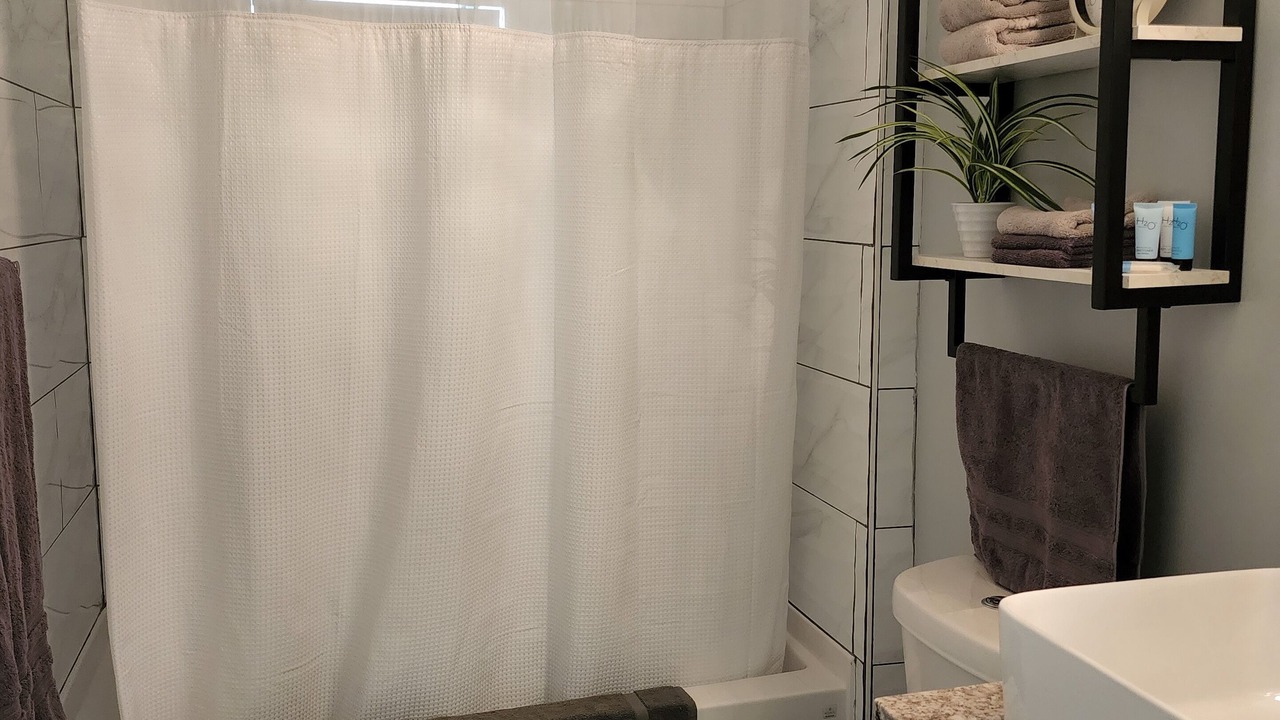 Photo of Bathroom in Central Oklahoma City