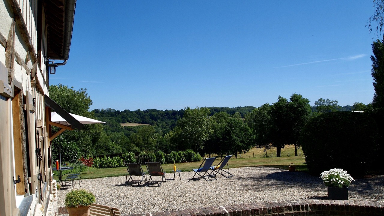 Photo of Patio Balcony in Saint-Sylvestre-de-Cormeilles