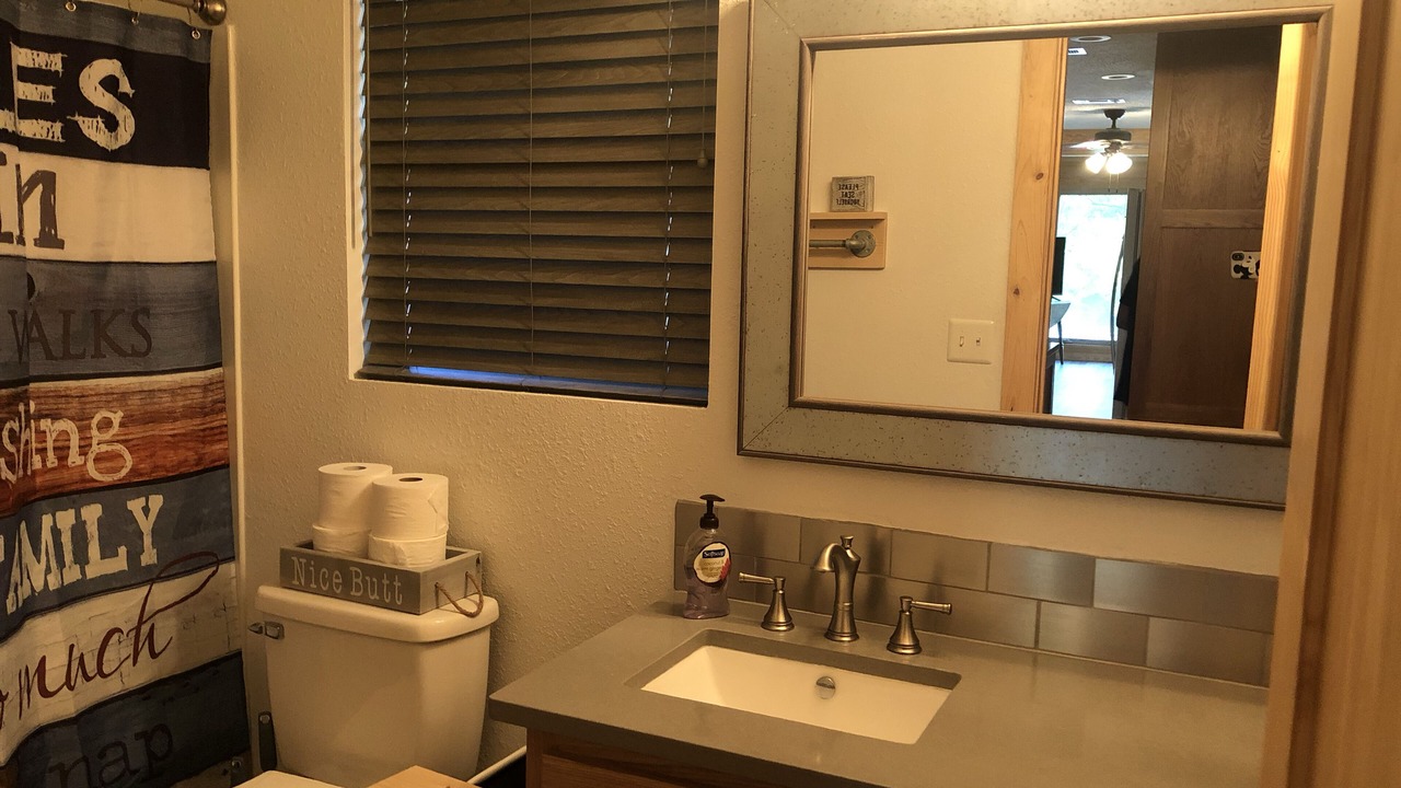 Photo of Bathroom in South Toledo Bend